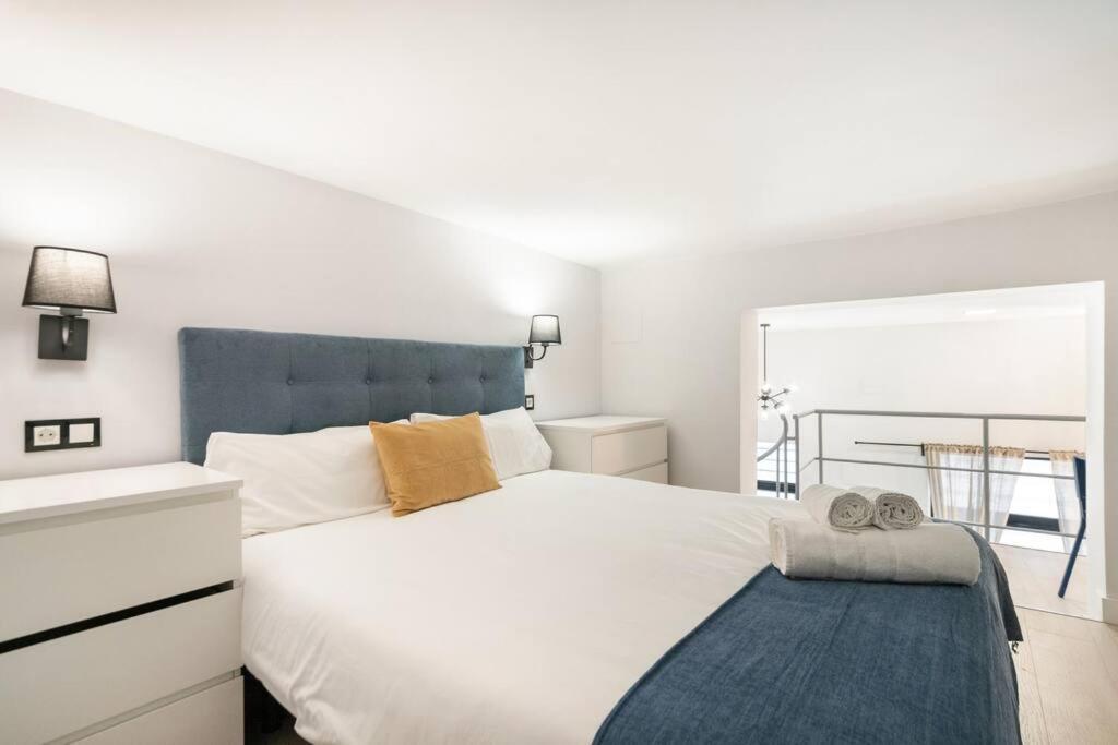 Apartamento Moderno Loft En Ronda De Segovia-1 Madrid Exterior foto